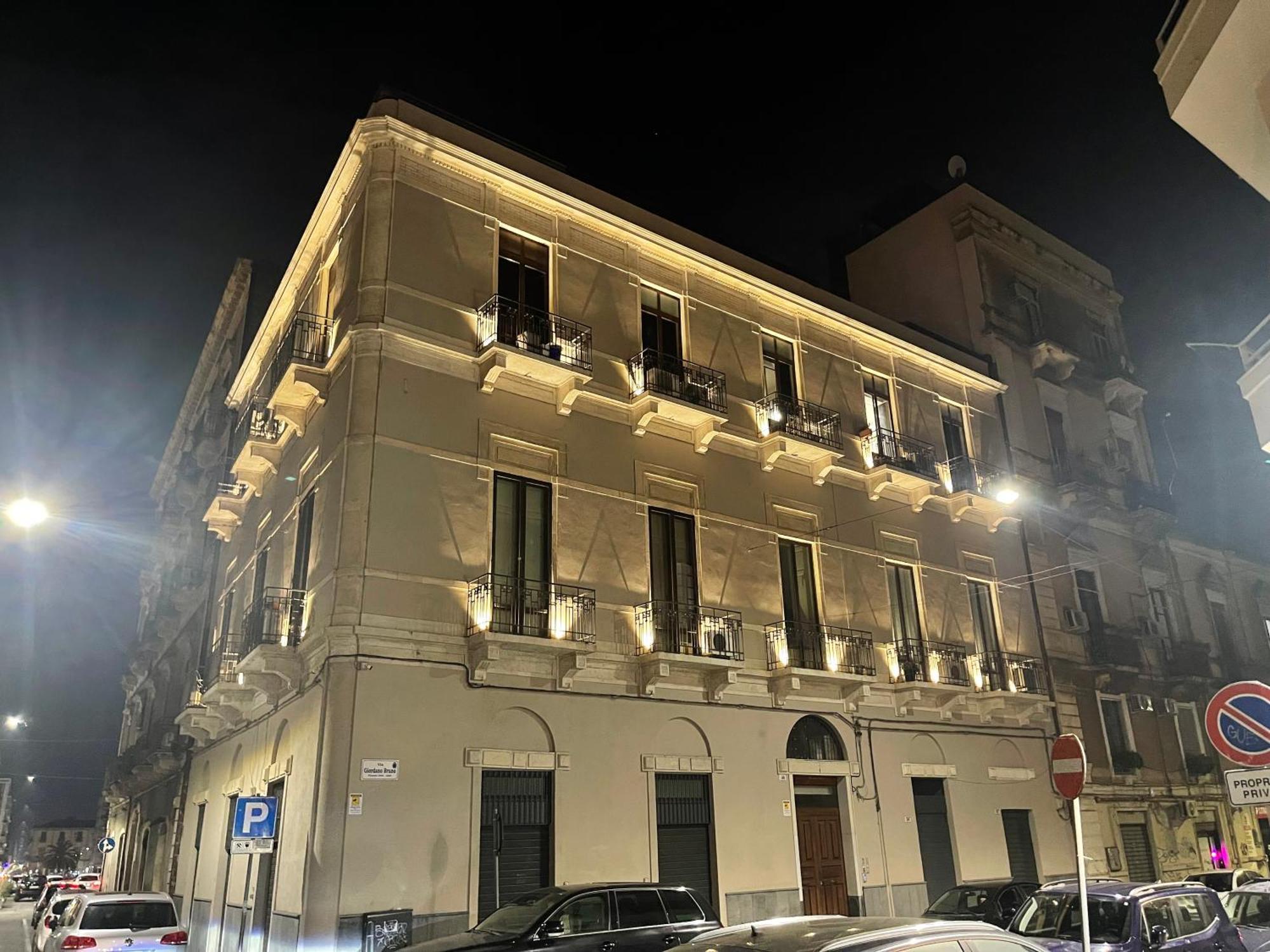 Loft In Master Palace Катания Экстерьер фото