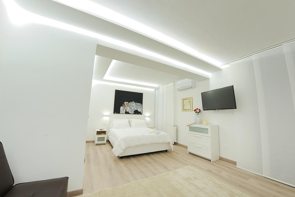 Loft In Master Palace Катания Экстерьер фото