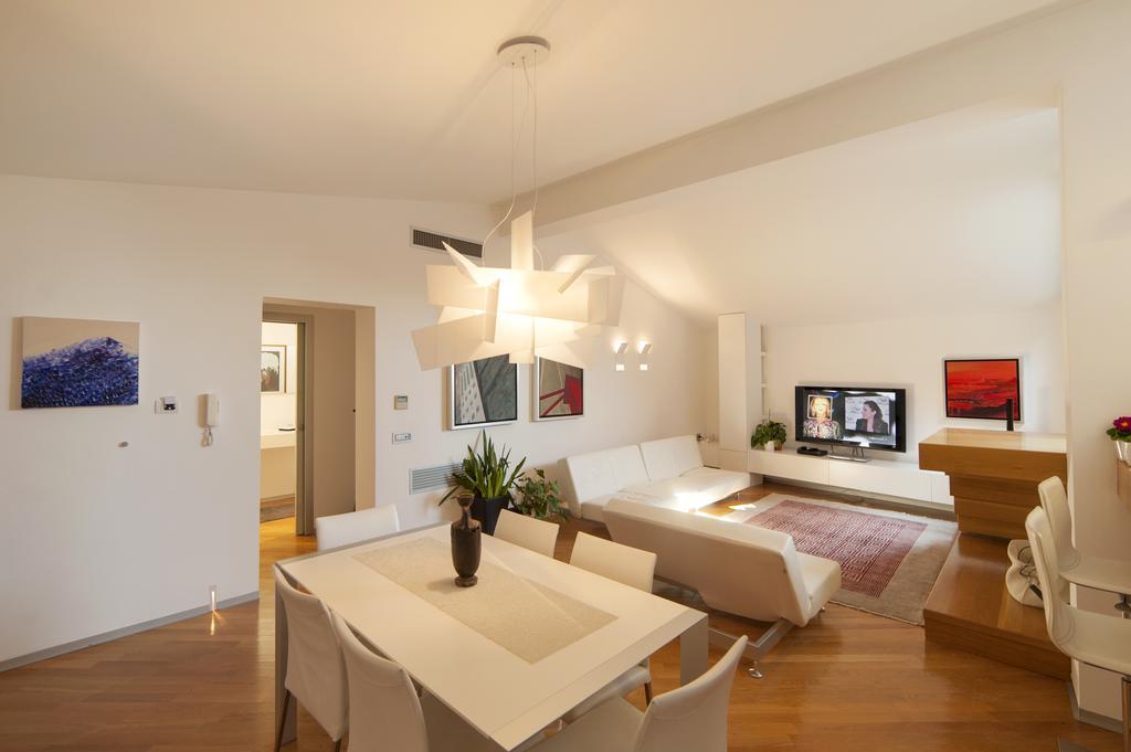 Loft In Master Palace Катания Экстерьер фото