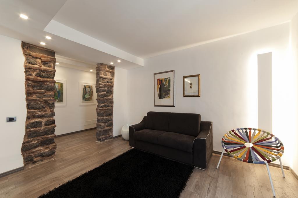 Loft In Master Palace Катания Экстерьер фото