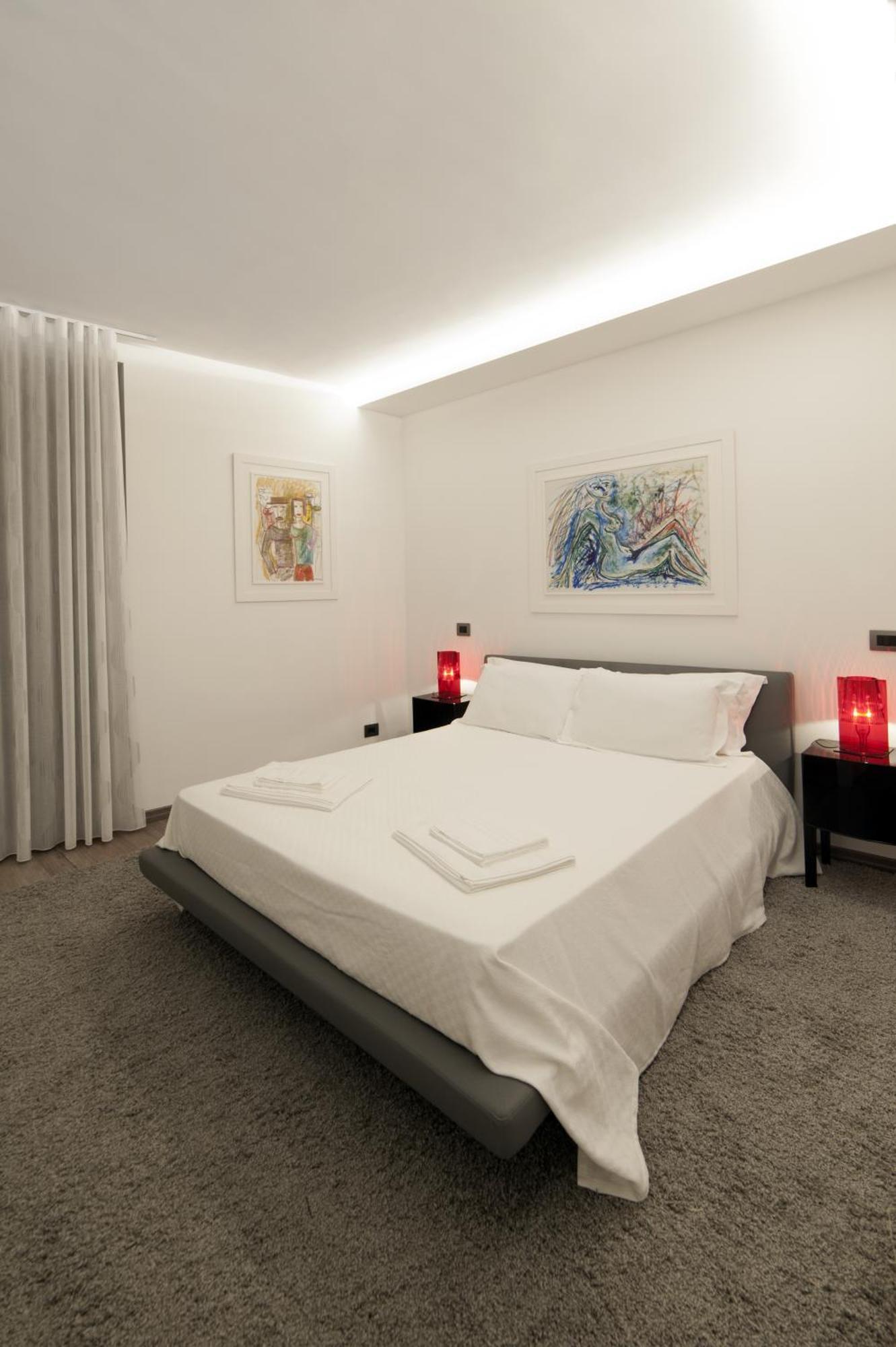 Loft In Master Palace Катания Экстерьер фото